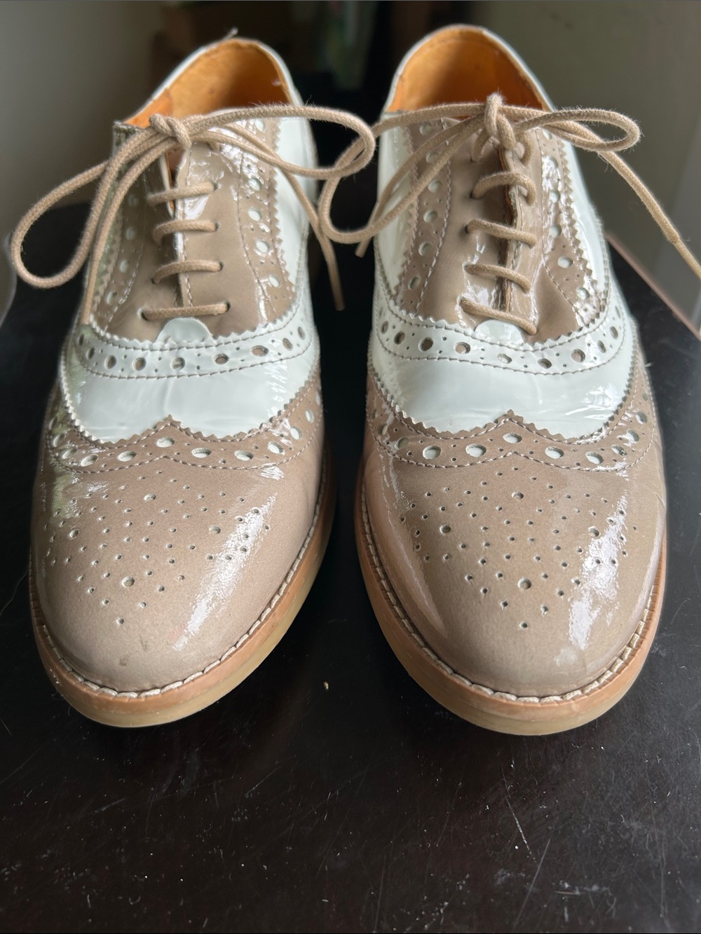 Nicola Benson patent leather Oxford shoes size 40